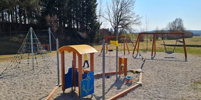 Trip with children - Alter der Kinder: 2 bis 4 Jahre - Kleinberg (Nußdorf am Haunsberg) - Spielplatz Köstendorf