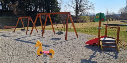 Ausflug mit Kindern - Witterung: Wechselhaft - PLZ 5204 (Österreich) - Spielplatz Köstendorf