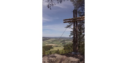 Ausflug mit Kindern - Ausflugsziel ist: eine Wanderung - Böhmerwald - Gipfelkreuz Kühstein - Kühsteinrunde