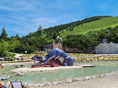 Ausflug mit Kindern - Weg: Erlebnisweg - Österreich - Triassic Park auf der Steinplatte