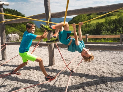 Trip with children - outdoor - Austria - Steinplatte Waidring Triassic Park  - Triassic Park auf der Steinplatte