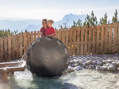 Trip with children - Themenschwerpunkt: Abenteuer - Austria - Triassic Park auf der Steinplatte