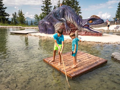 Ausflug mit Kindern - Themenschwerpunkt: Wasser - Enterwinkl - Steinplatte Waidring Triassic Park  - Triassic Park  Steinplatte Waidring