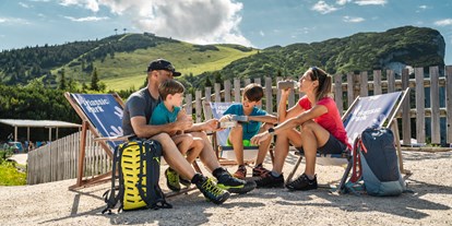 Ausflug mit Kindern - Weg: Erlebnisweg - PLZ 5091 (Österreich) - Steinplatte Waidring Triassic Park  - TriassicPark auf der Steinplatte