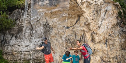 Ausflug mit Kindern - Ausflugsziel ist: ein Aussichtspunkt - St. Jakob in Haus - TriassicPark auf der Steinplatte