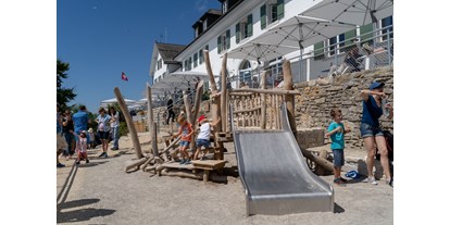 Ausflug mit Kindern - Ausflugsziel ist: ein Restaurant/Gasthaus - Spielplatz Hotel Weissenstein
