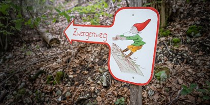 Ausflug mit Kindern - Schatten: überwiegend schattig - Solothurn - Zwergenweg Berghof Montpelon