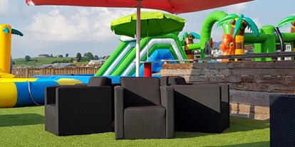 Ausflug mit Kindern - Pfäffikon SZ - Grosser Wasserpark auf der Terrasse auf über 600m² - Indoorspielplatz Einsiedeln