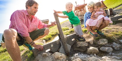 Ausflug mit Kindern - Alter der Kinder: 1 bis 2 Jahre - Uttendorf (Uttendorf) - Montelino's Wasserspielplatz