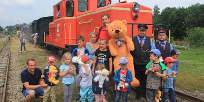 Ausflug mit Kindern - Umgebungsschwerpunkt: Wald - Schroffen - Teddybärzug - Wackelstein-Express