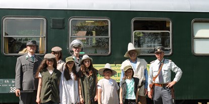 Ausflug mit Kindern - Ausflugsziel ist: eine Bahn - Räuberzug - Wackelstein-Express