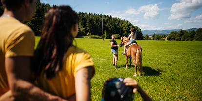 Ausflug mit Kindern - Witterung: Bewölkt - Südkärnten - Reiten am Ponyhof Nachbar