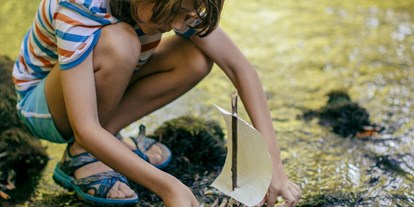 Ausflug mit Kindern - Umgebungsschwerpunkt: Fluss - Grödig - Symbolbild für Ausflugsziel Felsenbad Faistenau. Keine korrekte oder ähnlich Darstellung! - Felsenbad Faistenau