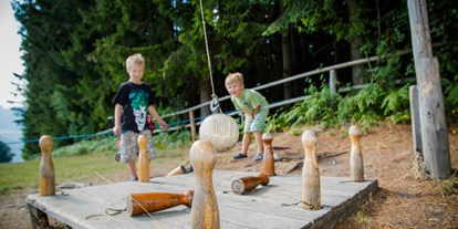 Ausflug mit Kindern - Kinderwagen: vollständig geeignet - Reichenau an der Rax - Kegelplatz - Wald der Sinne