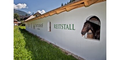 Ausflug mit Kindern - Alter der Kinder: 2 bis 4 Jahre - Unterzmöln - Pferdestall Trattlerhof - Trattlers Ponyfarm 