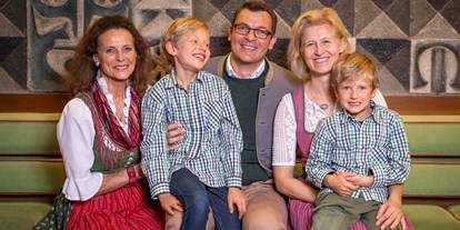 Ausflug mit Kindern - Schüttbach - Gastgeber - Familie Forstnig - Trattlers Ponyfarm 