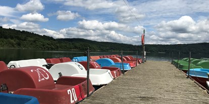 Ausflug mit Kindern - Themenschwerpunkt: Wasser - Pommern (Landkreis Cochem-Zell) - Bootsverleih - Maria Laach
