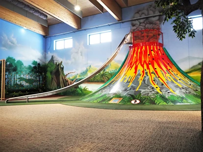 Trip with children - Ausflugsziel ist: ein Indoorspielplatz - Austria - KIDS WORLD by IKUNA