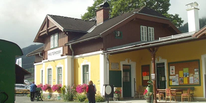 Voyage avec des enfants - Witterung: Bewölkt - Turrach - Bahnhof Mauterndorf - Taurachbahn