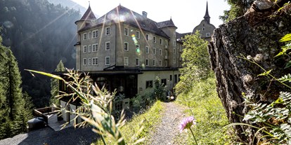Ausflug mit Kindern - Restaurant - Samnaun Dorf - Kurhaus Val Sinestra - Hängebrückenweg Val Sinestra – Zuort – Griosch – Vnà