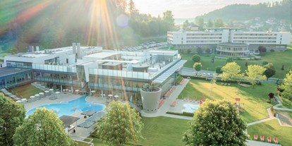 Ausflug mit Kindern - Dauer: halbtags - Steiermark - Außenbereich Therme inkl. Thermehotel - Therme NOVA Köflach