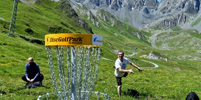 Ausflug mit Kindern - Ausflugsziel ist: ein sehenswerter Ort - Graubünden - @ Mario Curti - Discgolf Parcours Alptrider Sattel