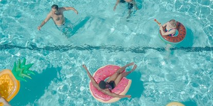 Ausflug mit Kindern - Themenschwerpunkt: Schwimmen - München - Symbolbild für unseren Bäder-Tipp Freibad! - Freibad Haar