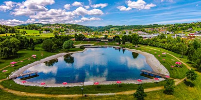 Ausflug mit Kindern - Sportanlage: Tennisplatz - Österreich - Natursee und Freizeitpark Wechselland
