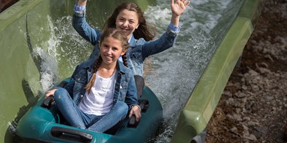 Ausflug mit Kindern - Freizeitpark: Erlebnispark - Traunreut - Bootsrutschen Wasser-Wirbel und Wasser-Hüpfer - Freizeitpark Ruhpolding