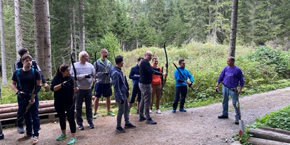 Ausflug mit Kindern - Ausflugsziel ist: eine Sportanlage - Graubünden - Bogenschiessen 