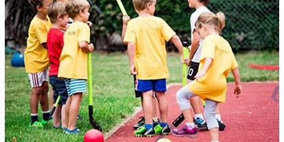 Ausflug mit Kindern - Ausflugsziel ist: eine Sportanlage - Eichgraben - Sommercamp Ballschule