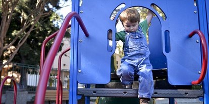 Ausflug mit Kindern - Alter der Kinder: 1 bis 2 Jahre - Wattens - Spielplatz Lohbach