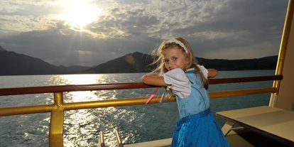 Trip with children - Ausflugsziel ist: eine Schifffahrt - Berg im Attergau - SCHIFFSRUNDFAHRTEN AM ATTERSEE 