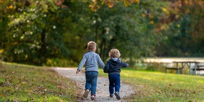 Ausflug mit Kindern - Alter der Kinder: 6 bis 10 Jahre - Kleinberg (Nußdorf am Haunsberg) - Spielplatz im Park Hellbrunn