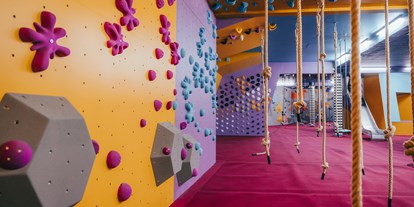 Ausflug mit Kindern - Umgebungsschwerpunkt: Stadt - Meißen - boulderdrome - Boulderhalle in Radebeul