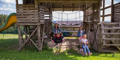 Ausflug mit Kindern - outdoor - Peilstein im Mühlviertel - Landhotel Haagerhof - Streichelzoo, Kleintiergehege, Kraxl Maxl (Spielplatz)