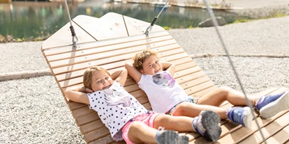 Ausflug mit Kindern - outdoor - Österreich - Genussschaukeln - Fichtensee auf der Rosenalm
