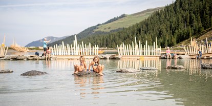 Ausflug mit Kindern - erreichbar mit: Seilbahn - Spaß im Wasser - Fichtensee auf der Rosenalm