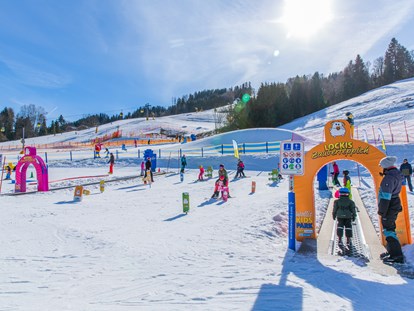 Ausflug mit Kindern - Themenschwerpunkt: Skifahren - Wollis Kids Park an der Talstation