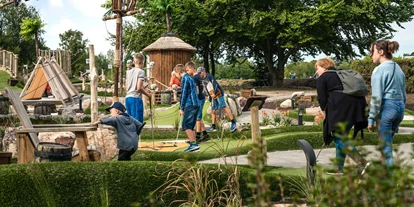 Trip with children - Kinderwagen: vollständig geeignet - Norderstedt - Adventure Minigolf Hamburg "Pirate´s Island"