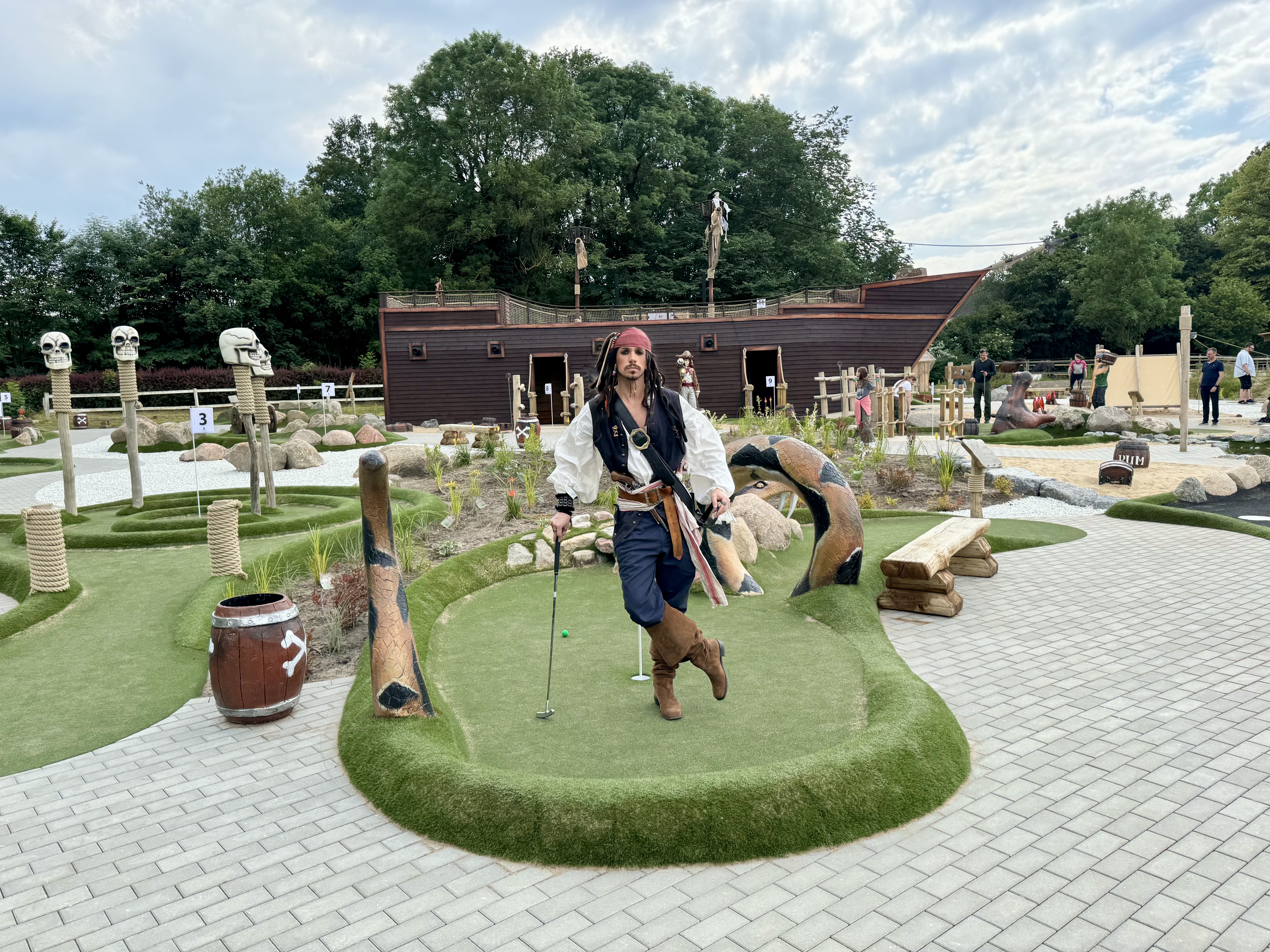 Destination - Adventure Minigolf Hamburg "Pirate´s Island"