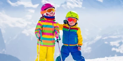 Ausflug mit Kindern - Reith bei Kitzbühel - Symbolbild für Skifahren - SkiStar St. Johann in Tirol