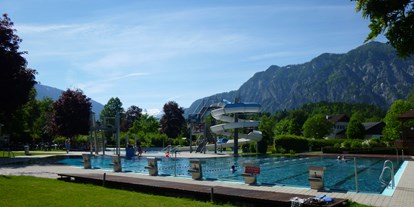 Ausflug mit Kindern - Ausflugsziel ist: ein Bad - Fischerndorf - Parkbad Bad Goisern