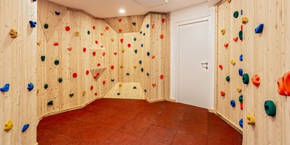 Ausflug mit Kindern - Witterung: Wind - Sterzing - Indoor-Spielbereiche zum Toben in den JUFA Hotels