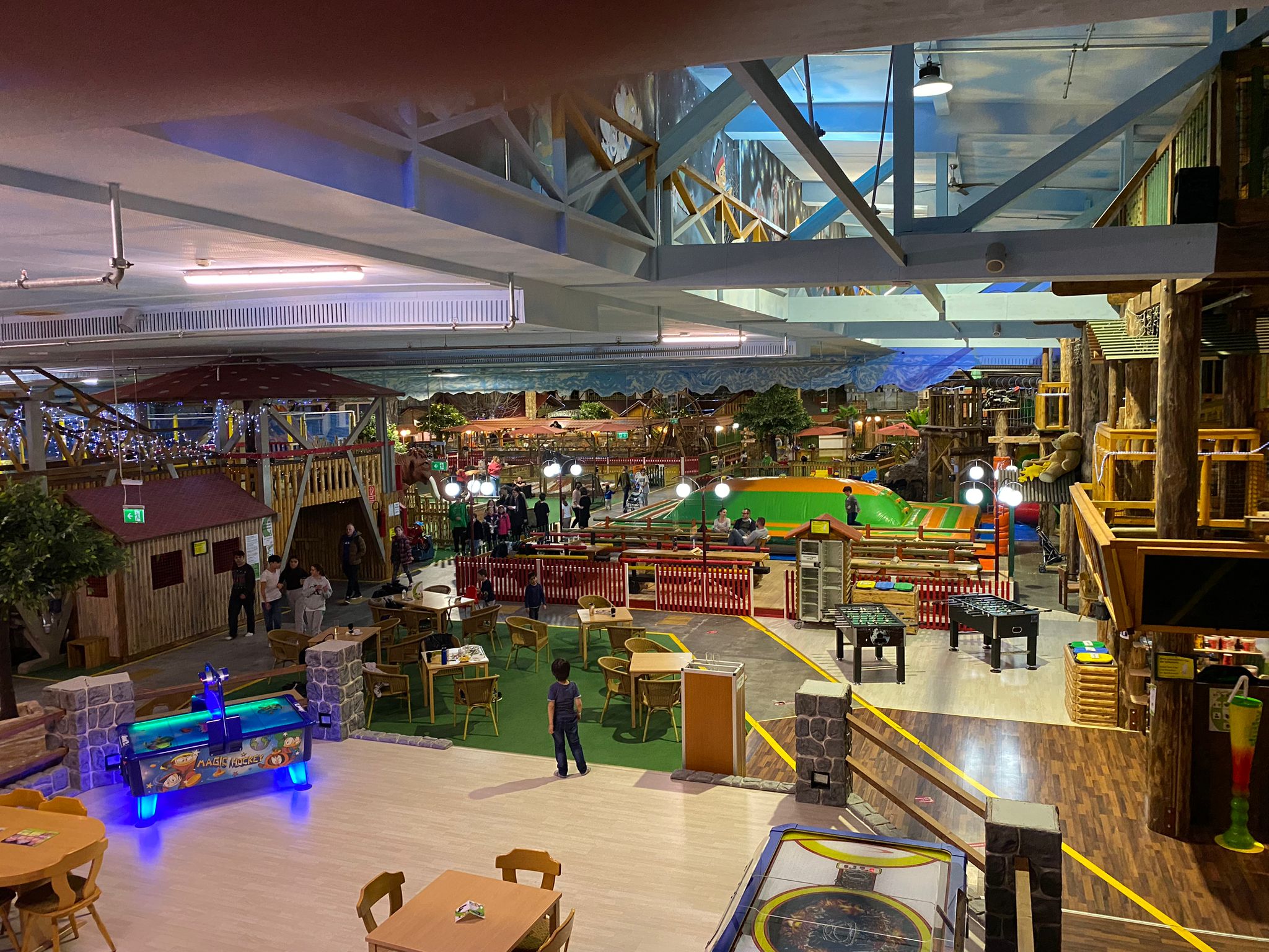 Destination d'excursion - Spassi Freizeitpark mit vielen Gastro und Spielbereichen 