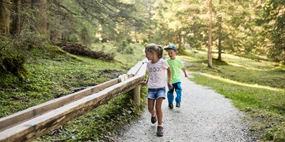 Ausflug mit Kindern - Weg: Erlebnisweg - Schönberg im Stubaital - Scheibenweg - Lass die Scheibe rollen!