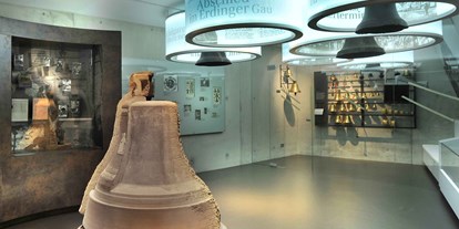 Ausflug mit Kindern - Themenschwerpunkt: Kultur - PLZ 84424 (Deutschland) - Abteilung Glockengießer (Foto: Museum Erding) - Museum Erding