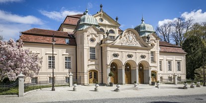 Ausflug mit Kindern - Themenschwerpunkt: Kultur - Großgmain - Das Königliche Kurhaus - Königliche Kuranlagen in der Alpenstadt Bad Reichenhall