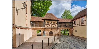 Ausflug mit Kindern - Mittelalterliche Stadtmauer, z.T. über das Markgrafenmuseum auch begehbar - Hohenzollernresidenz Ansbach