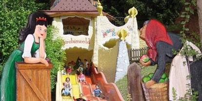 Ausflug mit Kindern - Gastronomie: kinderfreundliches Restaurant - Familien Freizeitpark Märchenwald